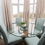 Apartamento Manor Heath 2 *