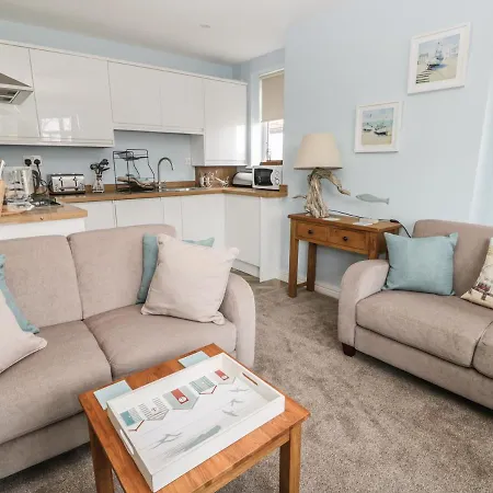 Manor Heath 2 Apartment *